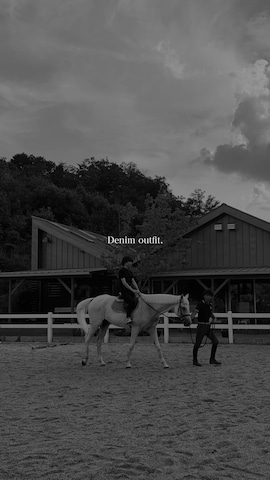 VINTAGEのステンカラーコートを使ったTsuguya/KwonSayaさんのファッション動画