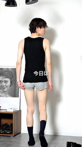 Banana Republicのテーラードジャケットを使ったTsuguya/KwonSayaさんのファッション動画