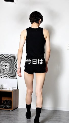 STERNBERGのアイテムを使ったTsuguya/KwonSayaさんのファッション動画