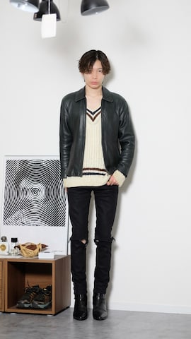 ライダースジャケットを使ったTsuguya/KwonSayaさんのファッション動画