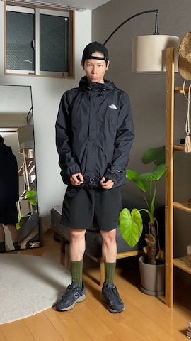 FIRST DOWNのパンツを使ったTsuguya/KwonSayaさんのファッション動画