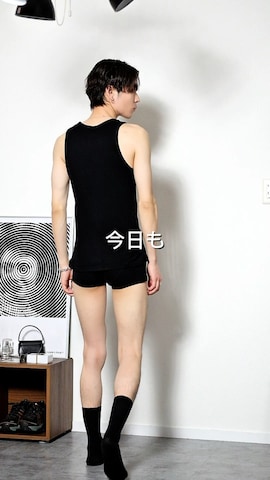 ASCLOのアイテムを使ったTsuguya/KwonSayaさんのファッション動画