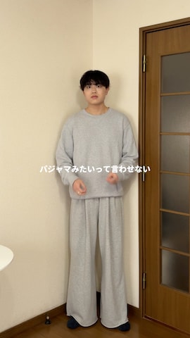 「アイテム（テーラードジャケット）」を使った、Asuさん（メンズ・178cm・10代）の冬コーディネート