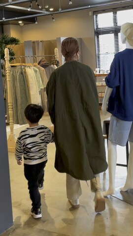 CANAL JEANのスニーカーを使ったcota_raさんのファッション動画