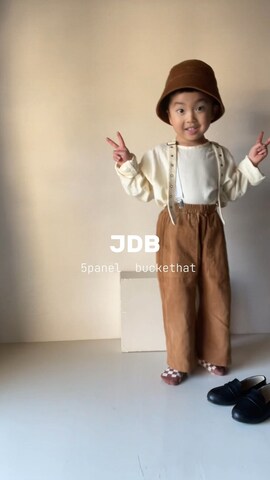 帽子を使ったma-kunさんのファッション動画