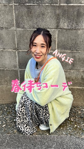 CONVERSEのアイテムを使ったあみぃさんのファッション動画