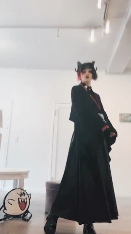 「アイテム（手袋、レッド系）」を使った、都さん（レディース・162cm）の冬コーディネート