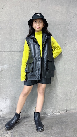 Dr. Martensのアイテムを使ったnikoさんのファッション動画