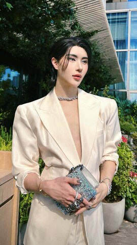 「アイテム（化粧下地）」を使った、GYUTAEさん（メンズ・183cm）の夏コーディネート