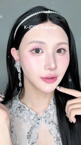「アイテム（フェイスパウダー）」を使った、GYUTAEさん（メンズ・183cm）の秋コーディネート