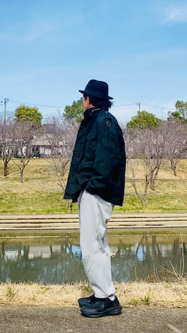 「アイテム（ミリタリージャケット）」を使った、sunriseseaさん（メンズ・172cm・50代）の春コーディネート