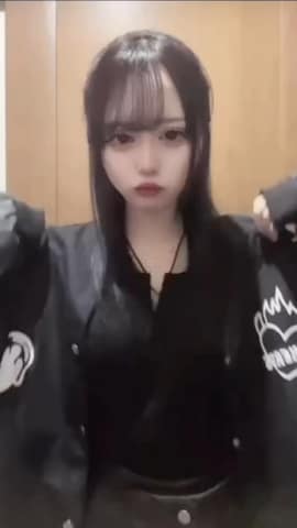 「アイテム（スタジャン）」を使った、DEVICEさん（レディース・165cm）の春コーディネート