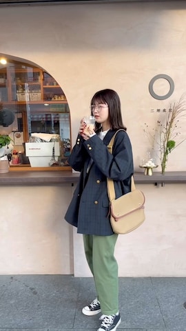 GYMPHLEXのテーラードジャケットを使ったおはなさんのファッション動画