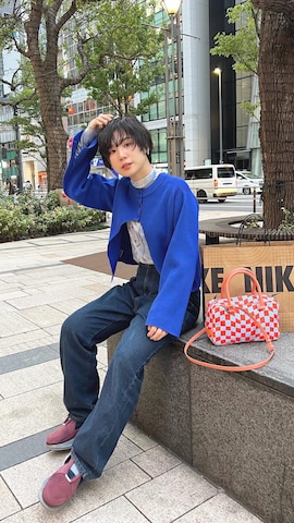 ノーカラーコートを使った光永さんのファッション動画