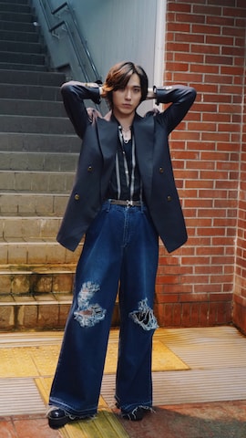 VALENTINO GARAVANIのアイテムを使ったKazuhiro Hamadaさんのファッション動画