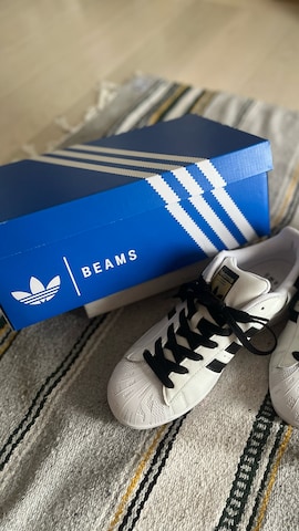 「adidas（アディダス）のアイテム」を使った、BAKUさん（メンズ・185cm）の秋コーディネート