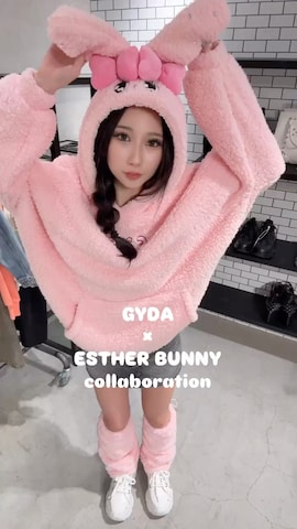 GYDAのデニムスカートを使ったhinanoさんのファッション動画