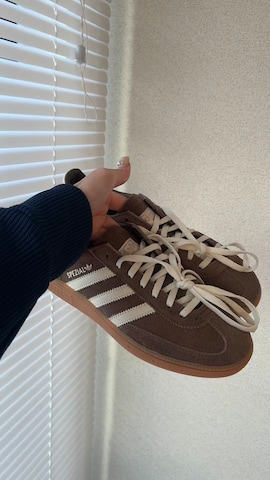 ジャージを使ったmomoさんのファッション動画