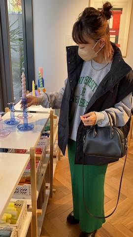 「アイテム（リップクリーム）」を使った、SIZUさん（レディース・156cm）の秋コーディネート