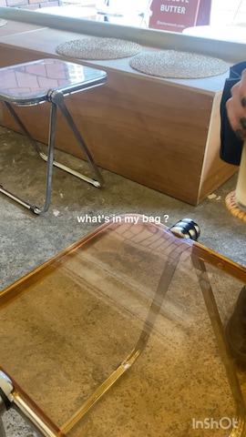 HAYNIのバッグを使ったSIZUさんのファッション動画-必要最低限のものだけ持っていく日には
これに決まり👛