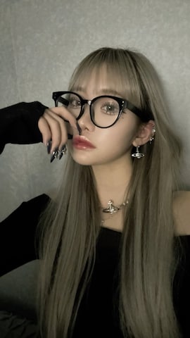 「アイテム（メイクアップ）」を使った、himariさん（レディース・160cm・10代）の春コーディネート