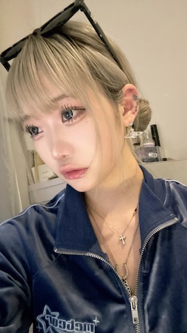 「アイテム（メイクアップ）」を使った、himariさん（レディース・160cm・10代）の春コーディネート
