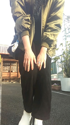 「アイテム（MA-1、グリーン系）」を使った、🤕さん（レディース・164cm）の春コーディネート