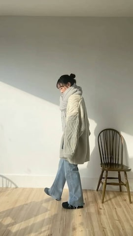 「アイテム（チーク）」を使った、UMIさん（レディース・165cm）の秋コーディネート