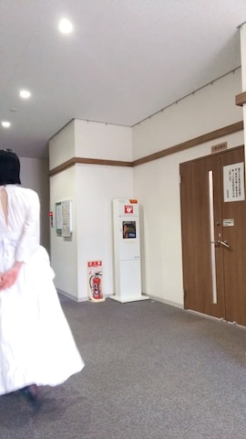 CASA FLINEのワンピースを使ったRYOKO  Yuhasaさんのファッション動画