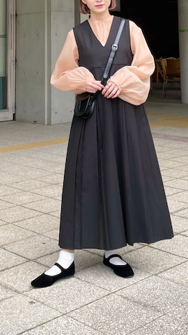 「アイテム（ジャンパースカート）」を使った、ちょこびさん（レディース・154cm）の冬コーディネート