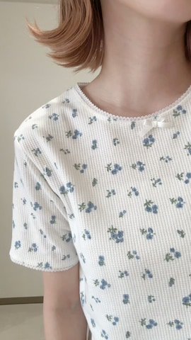 INTER FACTORYのトップスを使ったちょこびさんのファッション動画