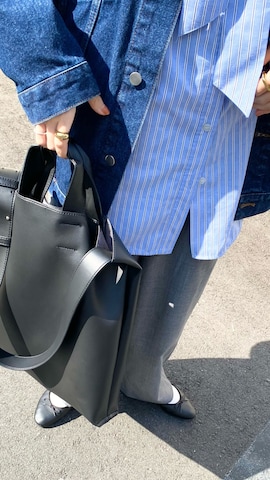 KBFのシャツ/ブラウスを使ったanzuさんのファッション動画