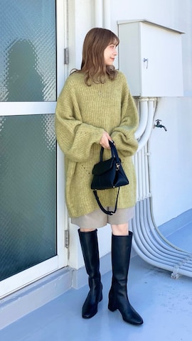 SMELLYのピアス（両耳用）を使ったanzuさんのファッション動画