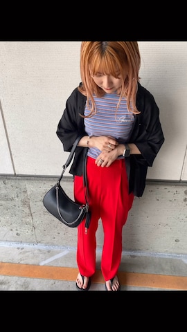 「Levi's RED（リーバイスレッド）のアイテム（オールインワン・サロペット）」を使った、shihoさん（レディース・158cm）の春コーディネート