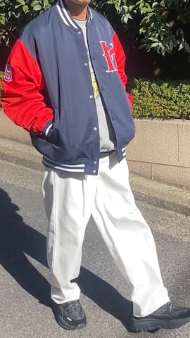 「アイテム（スタジャン）」を使った、渡辺康二さん（メンズ・167cm・30代）の冬コーディネート