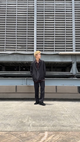 ノーカラージャケットを使ったSHOさんのファッション動画