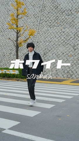 「差し色」｜「アイテム（セットアップ）」を使った、平莉川己夢(コム)さん（メンズ・173cm）の冬コーディネート