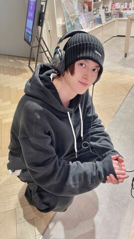 INSTANT FAMEのアイテムを使ったRiKu.さんのファッション動画