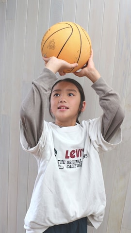 「アイテム（Tシャツ/カットソー）」を使った、eeさん（キッズ・144cm）の秋コーディネート