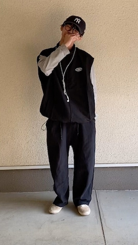 「SPINNS（スピンズ）のアイテム（ベスト）」を使った、eeさん（メンズ・173cm）の冬コーディネート