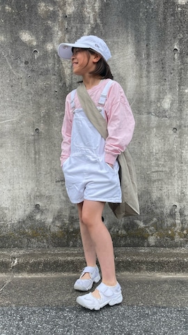 「白スニーカー」｜ Rey さん（キッズ・135cm・10代）の春コーディネート