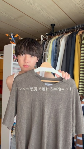 BRADYのアイテムを使ったレンタロウさんのファッション動画