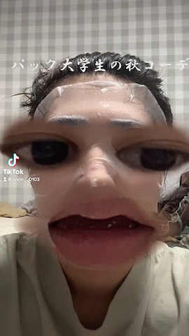 「アイテム（サロペット/オーバーオール、シルバー系）」を使った、oshin0103さん（メンズ・173cm）の秋コーディネート