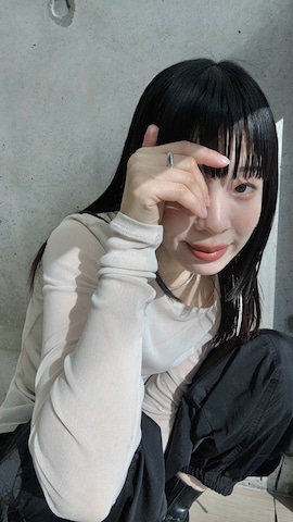 GANNIのアイテムを使ったRIKAさんのファッション動画