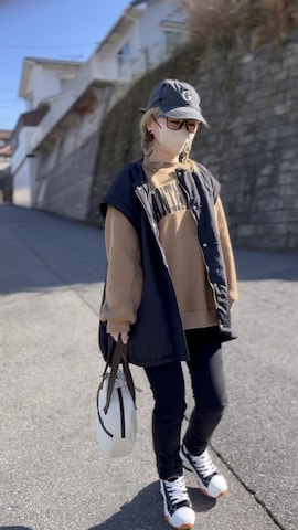 高野軍曹さんのファッション動画