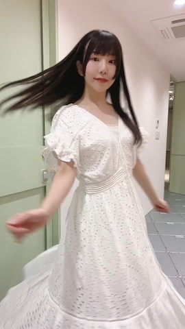 KOH.styleのアイテムを使った相沢梨紗さんのファッション動画