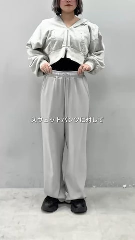 ベルトを使ったこんさんのファッション動画
