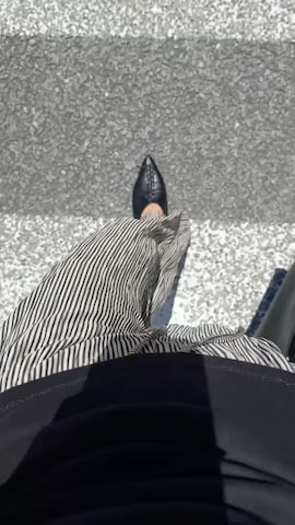 coca（coca）のパンツを使ったcocaさんのファッション動画