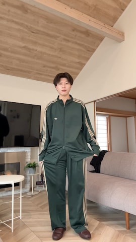 AURALEEのアイテムを使ったjunさんのファッション動画