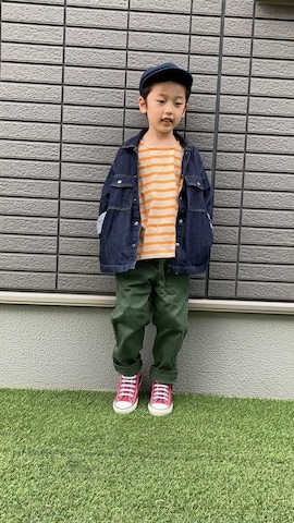 「アイテム（キャスケット）」を使った、tiinさん（キッズ・110cm）の秋コーディネート
